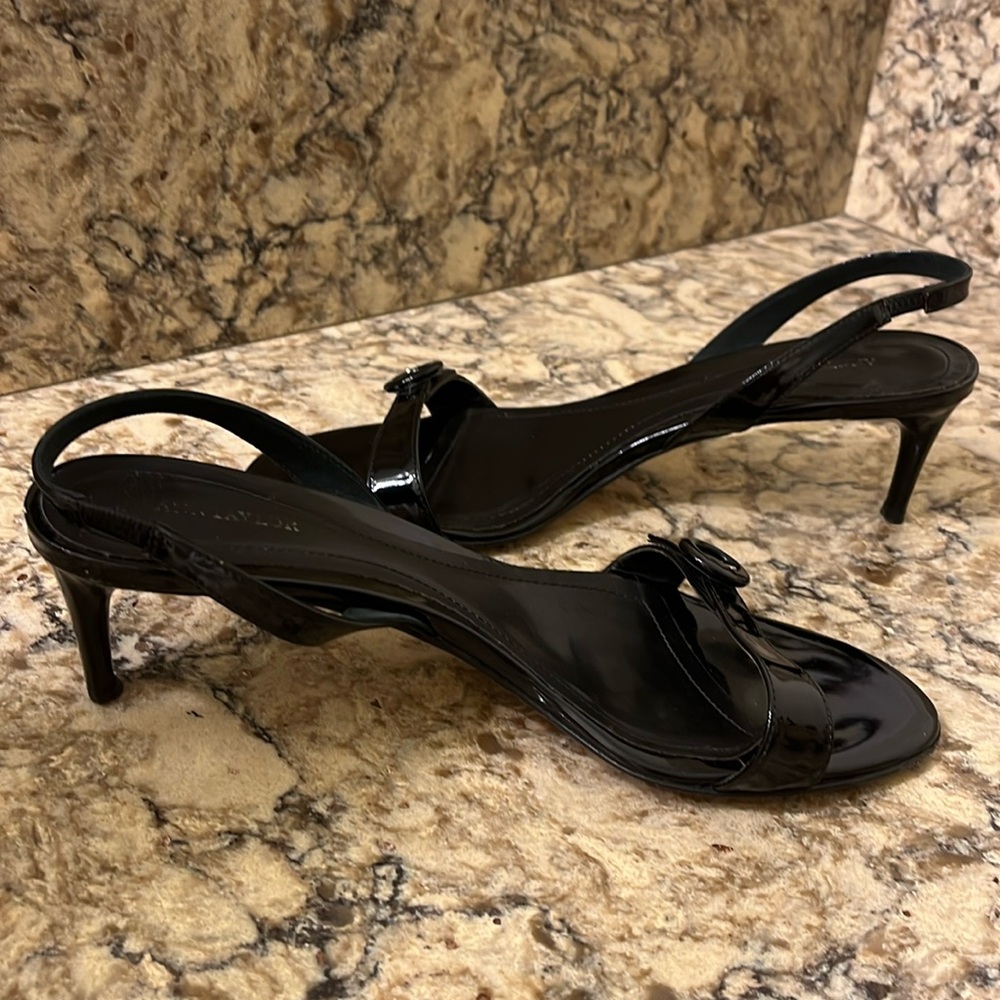 Ann Taylor, black heels , open toe size : 7.5
